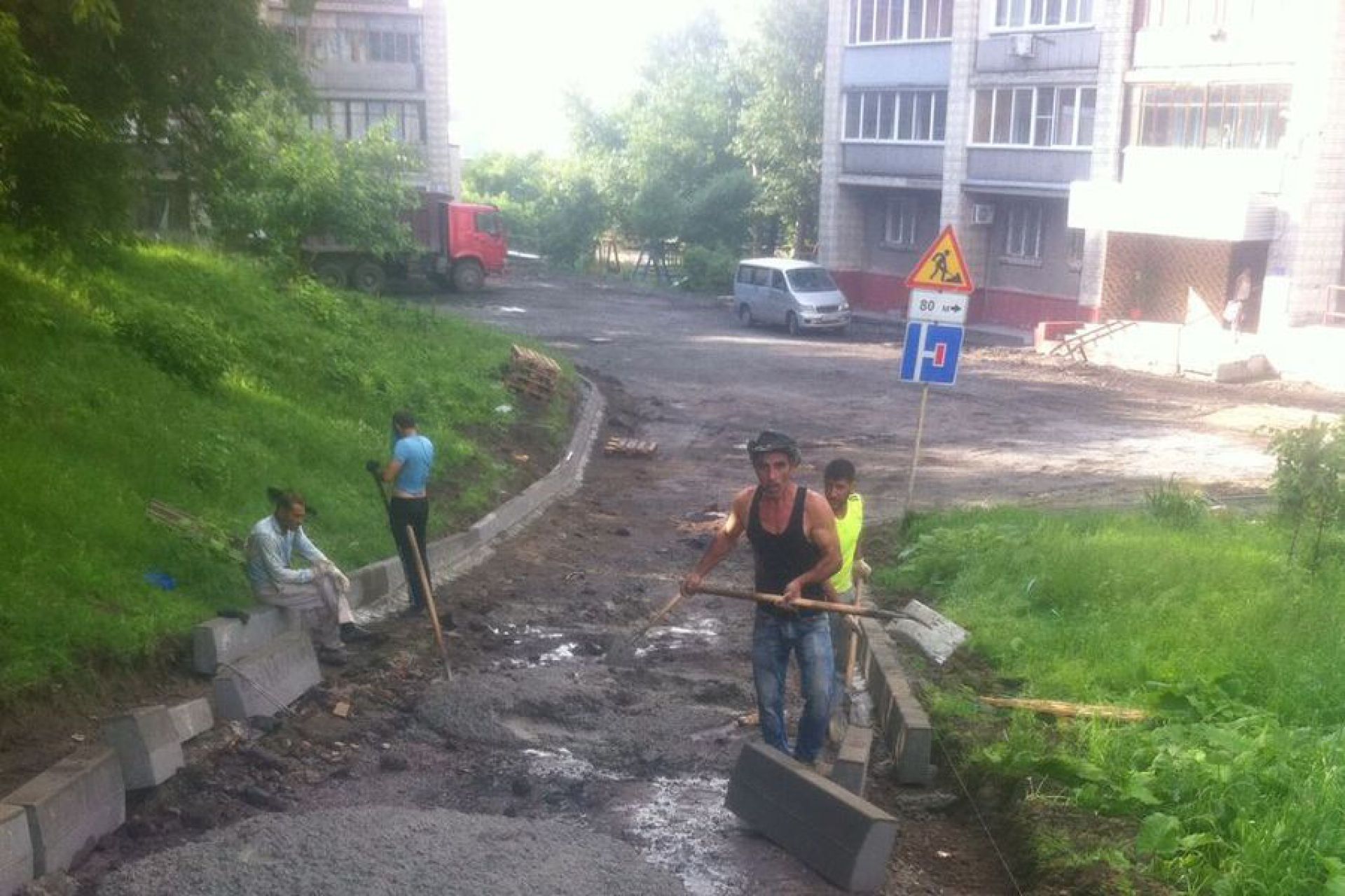 В микрорайоне «Золотая нива» до конца августа обновят дворы. | Ведомости  законодательного собрания НСО